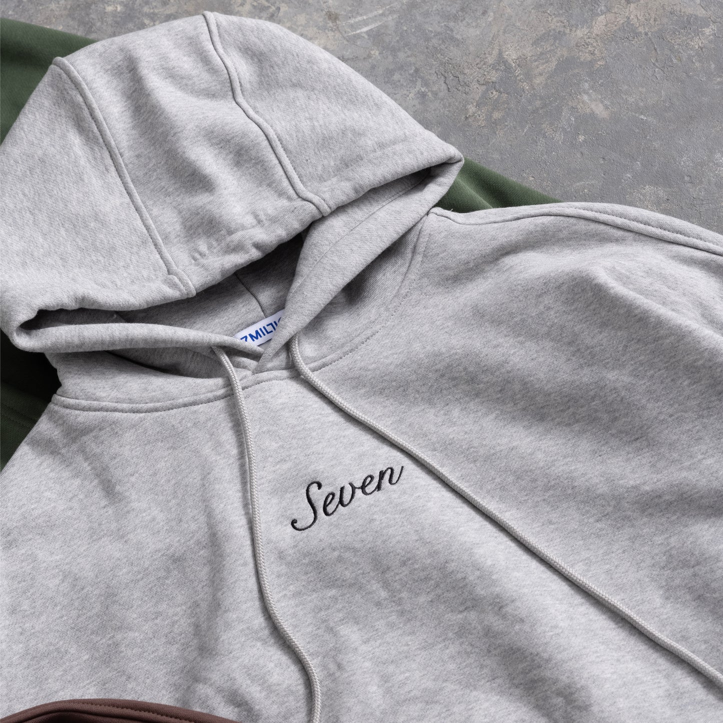 Seven Embroid Hoodie - Concrete Cloud