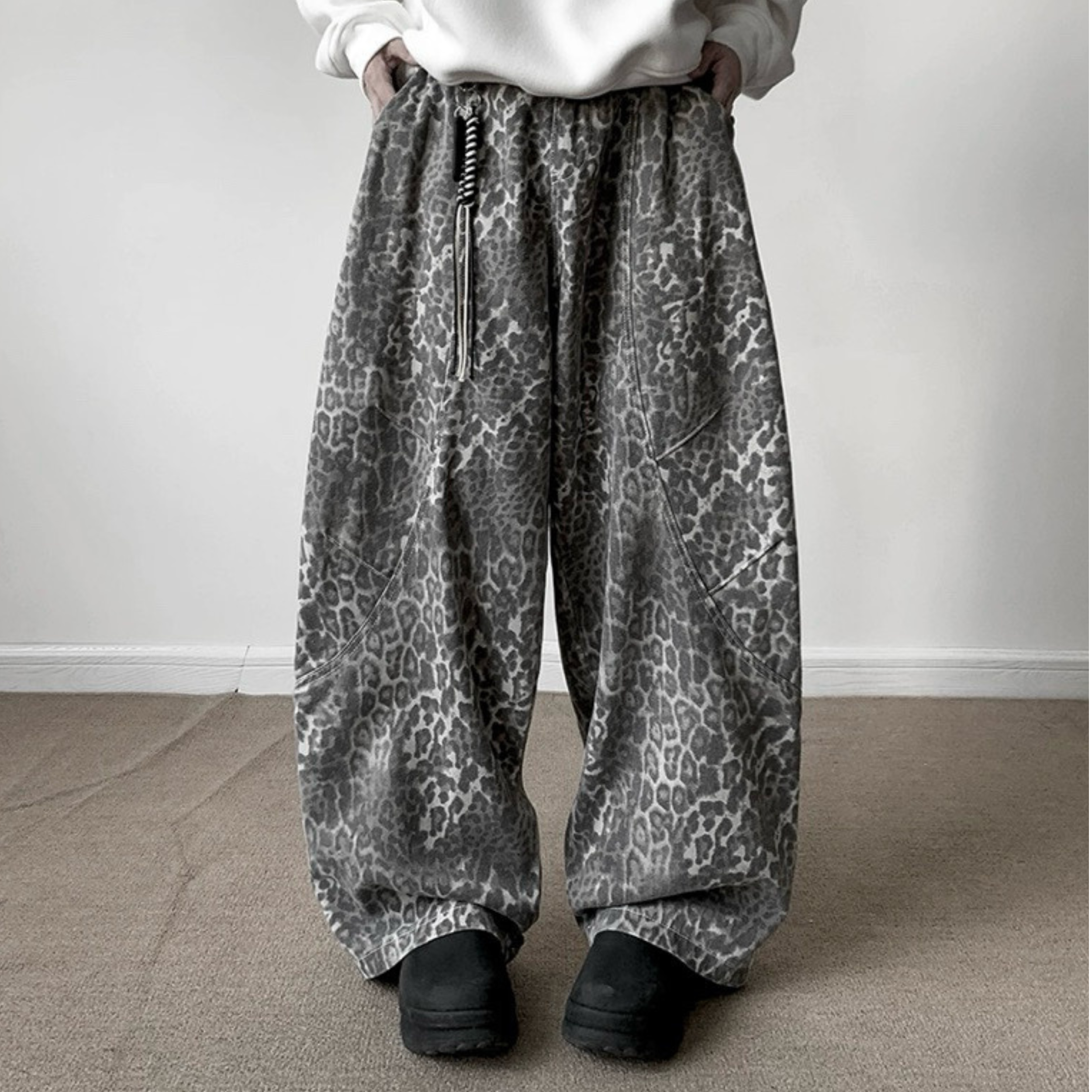 Translation missing: en.cd2000 - Baggy Leopard Unisex Jeans