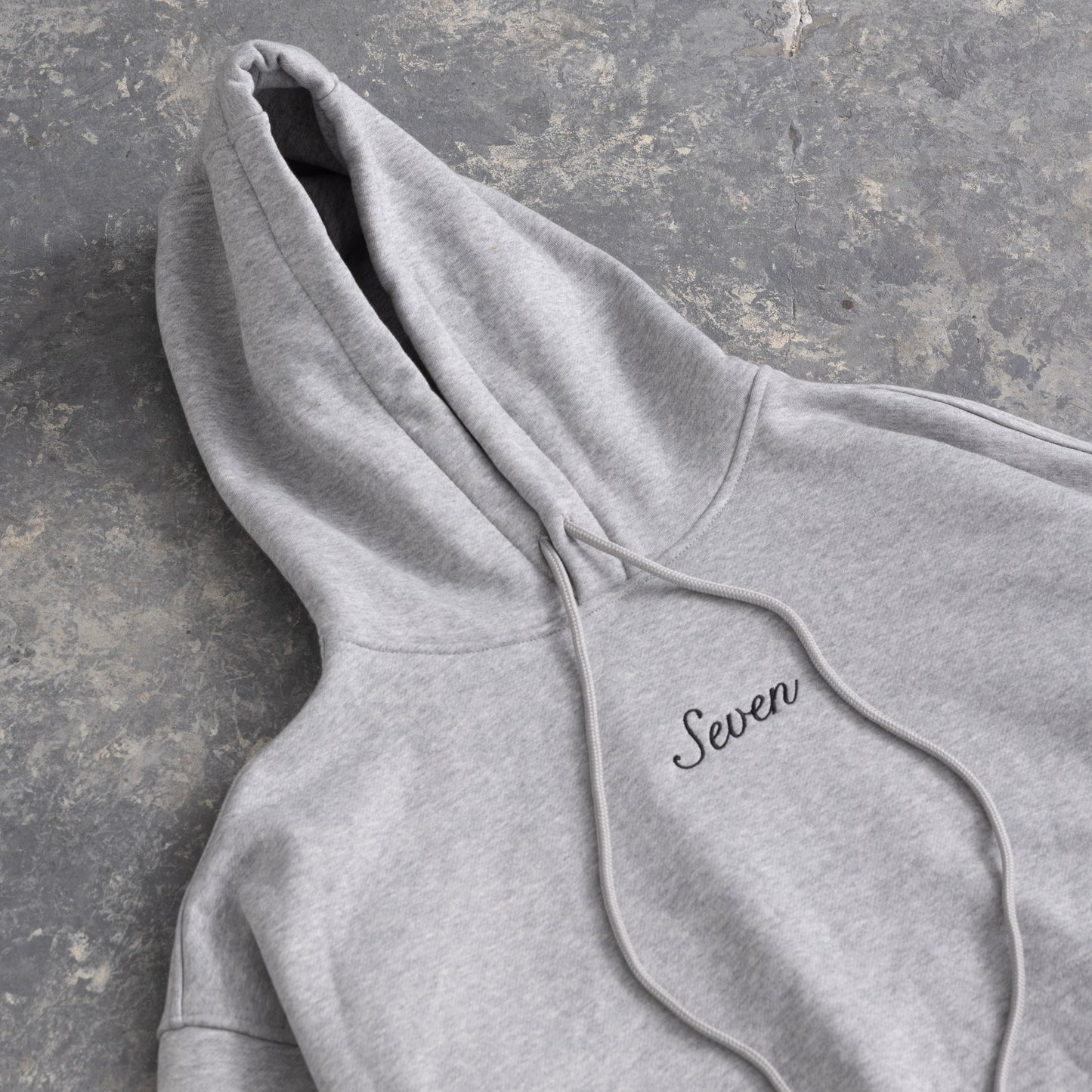 Seven Embroid Hoodie - Concrete Cloud