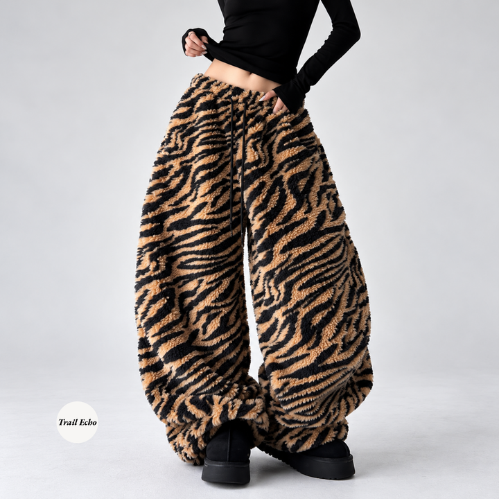 Translation missing: en.Trail Echo - Wild Side Baggy Pants (Tiger Print)