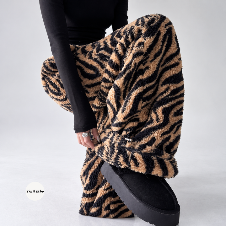 Translation missing: en.Trail Echo - Wild Side Baggy Pants (Tiger Print)