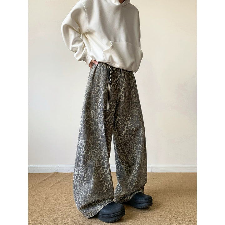 Translation missing: en.cd2000 - Baggy Leopard Unisex Jeans