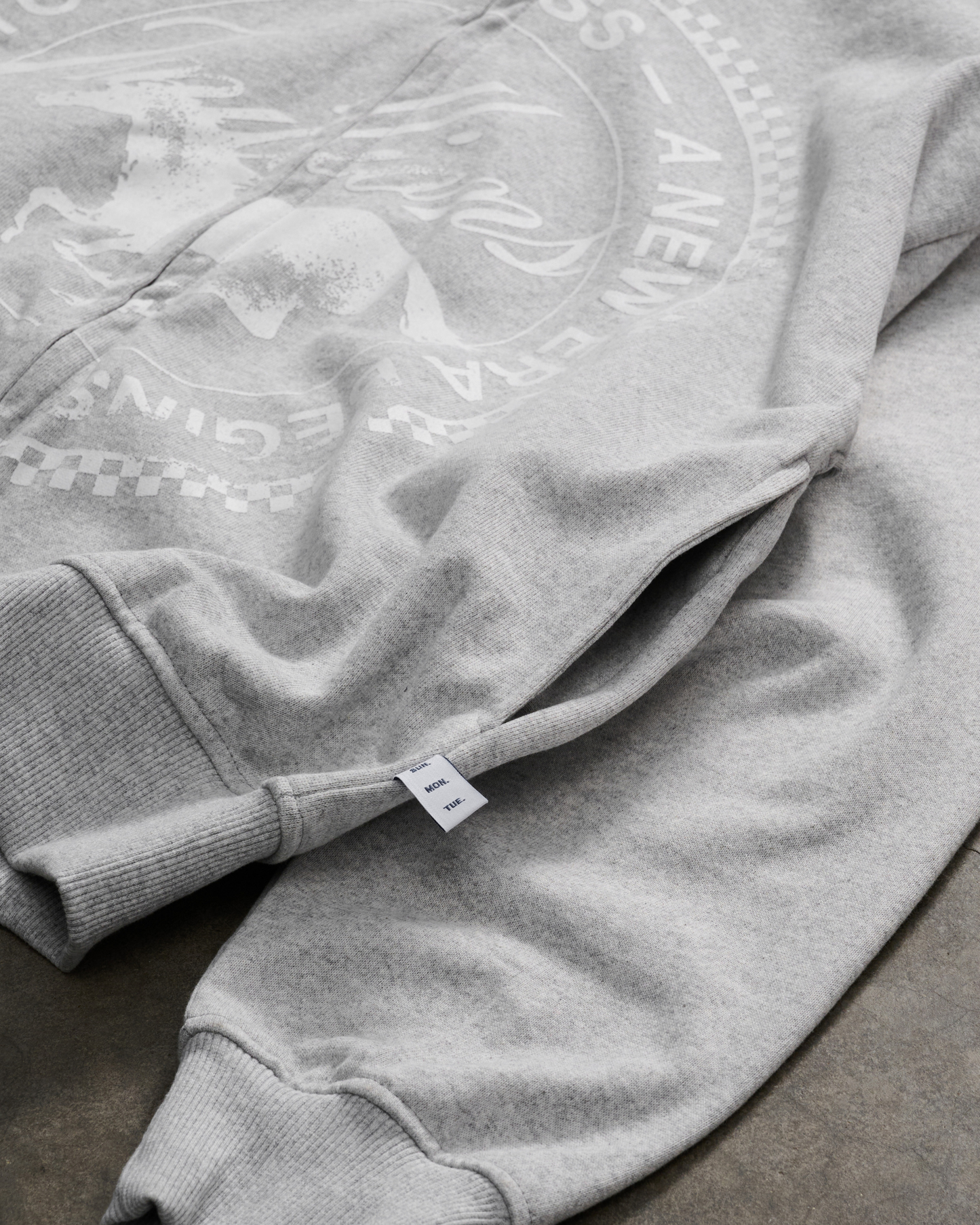 Reborn Hoodie Zip - Grey